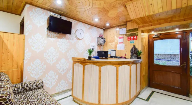 Super Collection O Mall Road Formerly Hotel Shubham, Забронировать Отель Недорогие отели штата Химачал-Прадеш, недорого