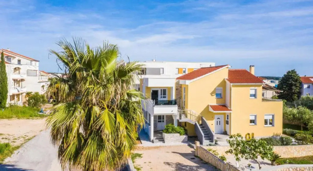 Апартаменты Apartments Yellow