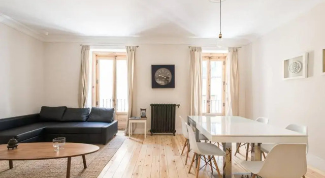 Impressive Apartment in Madrid Center by Batuecas, Забронировать Апартаменты/квартира Мадрид Провинция Мадрид, рядом с Дом-музей Лопе де Вега