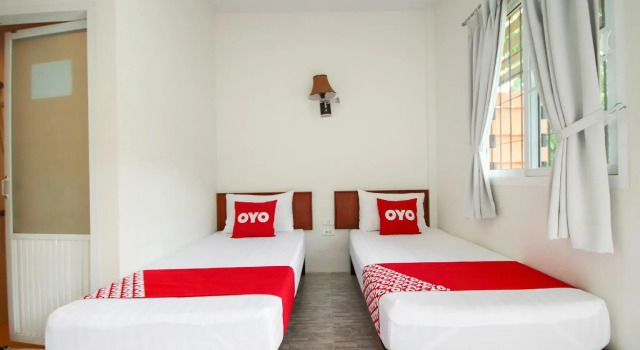 OYO 75312 Banana Lodge