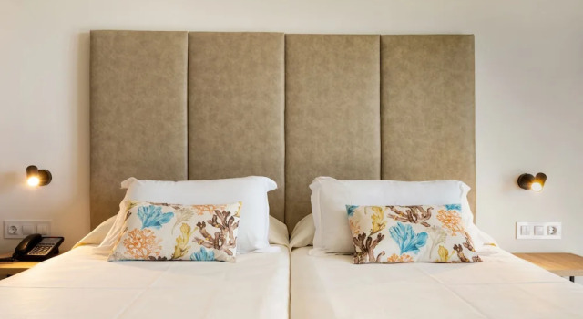 Одноместный номер Standard с балконом Hotel Las Arenas