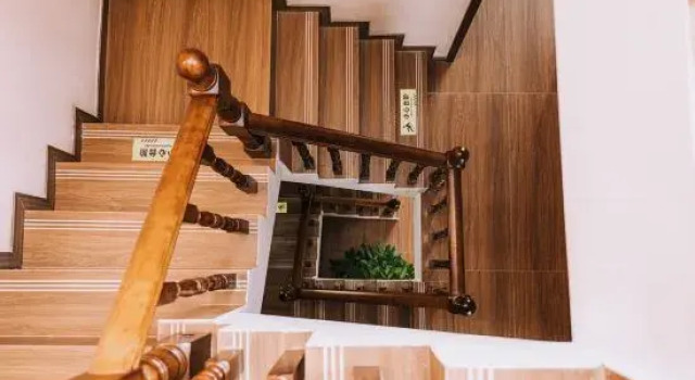 Huajun Ruyuan Homestay, Book Hotel Turpan Xinjiang