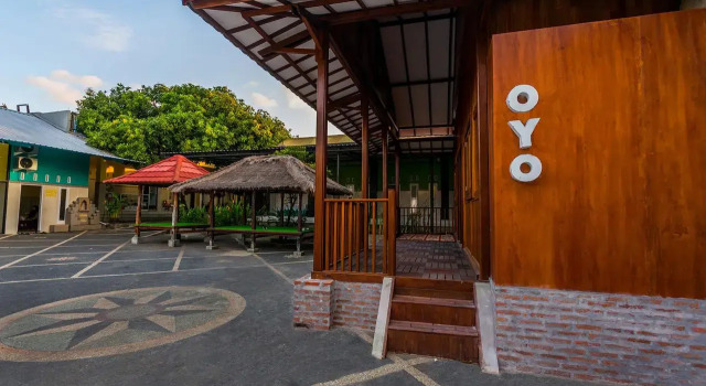OYO 1427 Azzahra Guest House Syariah