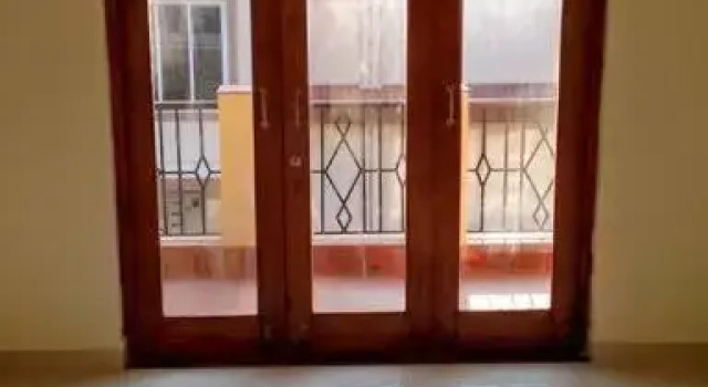 S&A(Suvina & Antonio Stays)-VILLA C3, Rezerwuj Hotel Hotele w North Goa z parkingiem, Parking