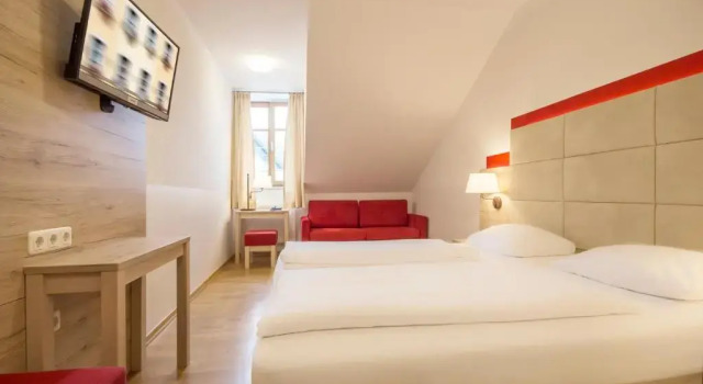 Трёхместный номер Standard Hotel Eder