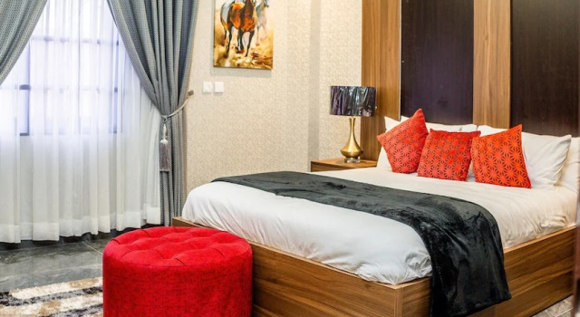 Апартаменты Executive с 2 комнатами с балконом Gyamfuaa Court Apartment