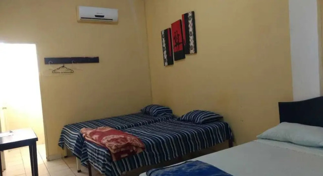 Четырёхместный семейный номер Standard Hotel La Avenida