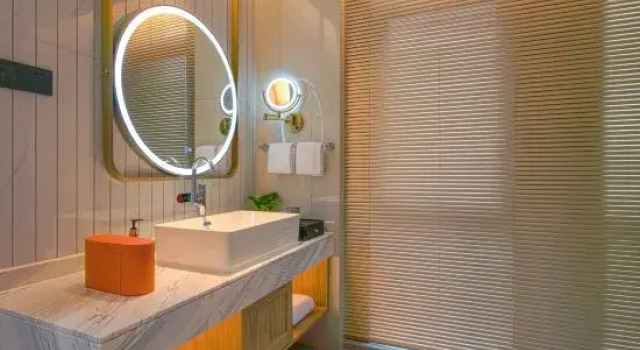 Люкс Business Vienna International Hotel (Songzi financial building store)
