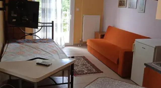 Marianna's studio, Book Hotel  