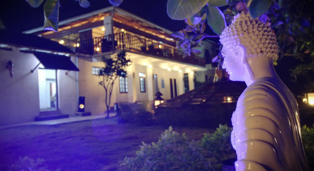 Lemon Tree Hotel, Dapoli, Забронировать Отель Отели штата Махараштры с бассейном, Бассейн