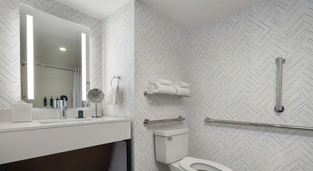 Номер Standard DoubleTree by Hilton Hartford Downtown