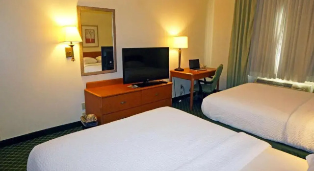 Четырёхместный номер Standard Motel 6-Anderson, IN