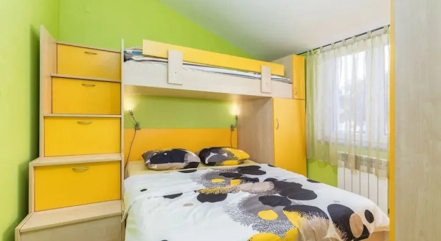 Apartment in Liznjan Near Bora Beach