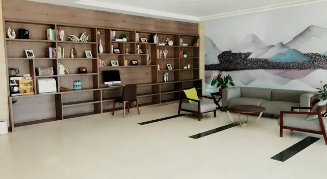 Starway Hotel Yulin Railway Station, Prenota Hotel Hotel a Yulin con parcheggio, Parcheggio