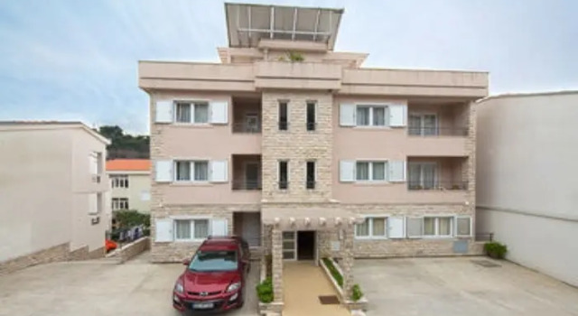 Holiday apartments Petrovac, Book Apartment Petrovac na Moru 