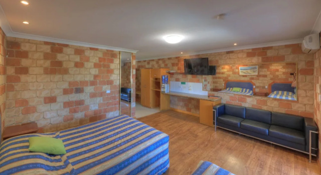 Студия Deluxe Golfers Inn