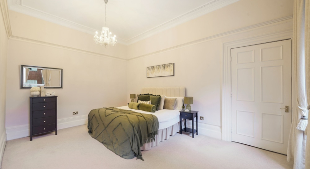 Hertford Flat 8
