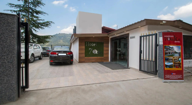 Hotel Seven Oaks, Rezervovat Hotel Mussoorie Uttarakhand