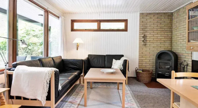 4 Star Holiday Home in Aakirkeby, Book Hotel Oster Somarken Hovedstaden region
