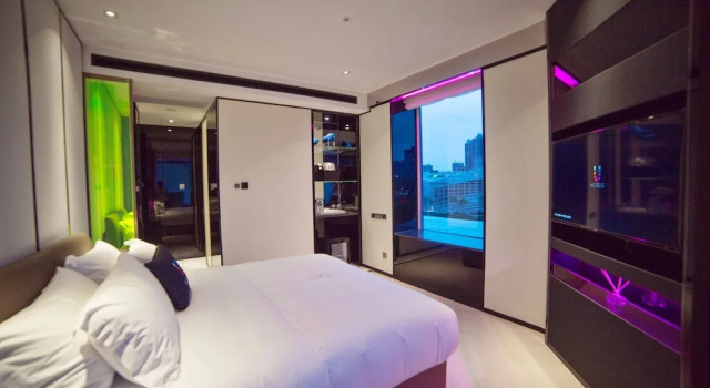 Двухместный номер Standard U Hotels