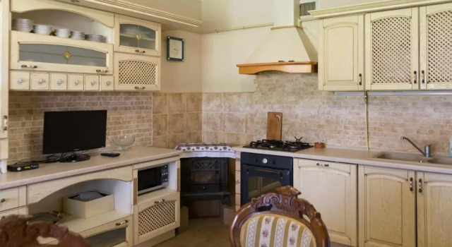 Semeyny Guest House, Забронировать Гостевой дом Ужгород Закарпатская область