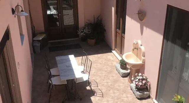 Habitación individual Estándar con balcón y con vista al patio ReginElena B&B