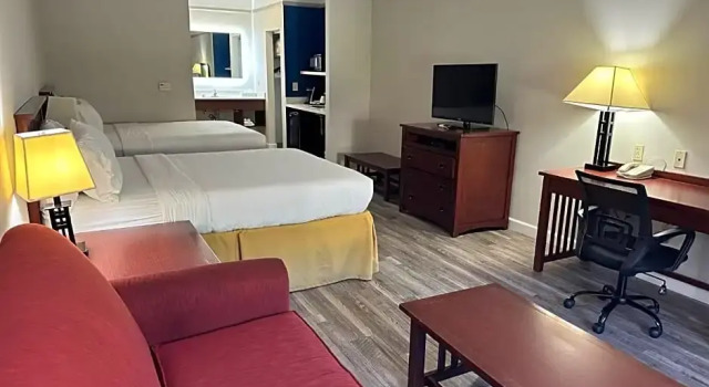 Run of House Holiday Inn Express Hotel & Suites San Dimas by IHG