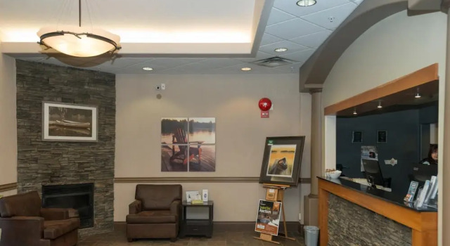 Lakeview Inns & Suites - Fort Saskatchewan, Prenota Hotel Hotel a Alberta con parcheggio, Parcheggio