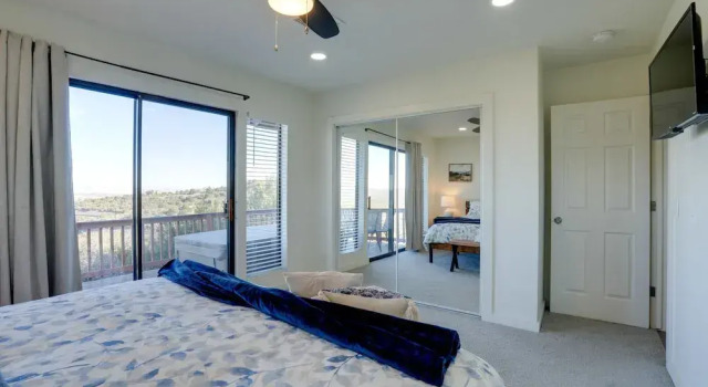 Коттедж Hot Tub, Mountain Views: Scenic Prescott Home
