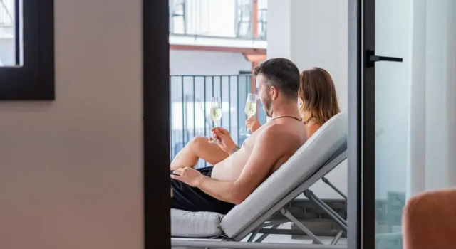 Люкс Outdoor Jacuzzi with Spa Access Terrace Neptuno Hotel & SPA 4 Sup