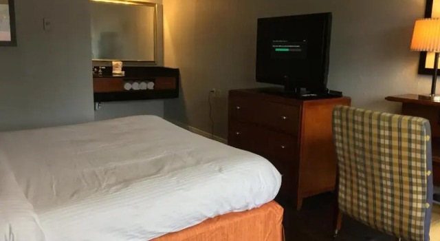Extenda Suites Mobile North