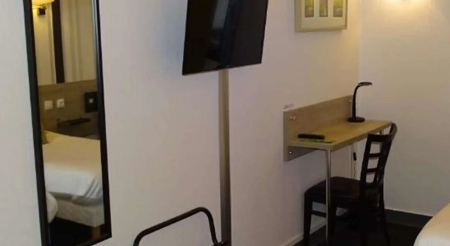 Трёхместный номер Standard Sure Hotel by Best Western Angouleme
