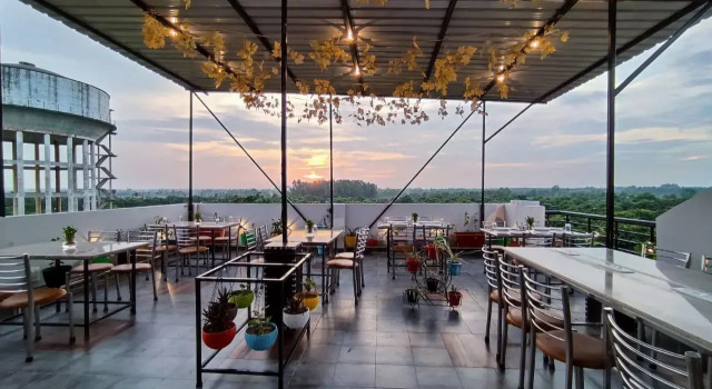 Asapian House - A Luxury Homestay at Moradabad