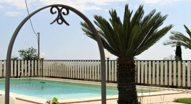 Вилла с 3 комнатами Villa Clara