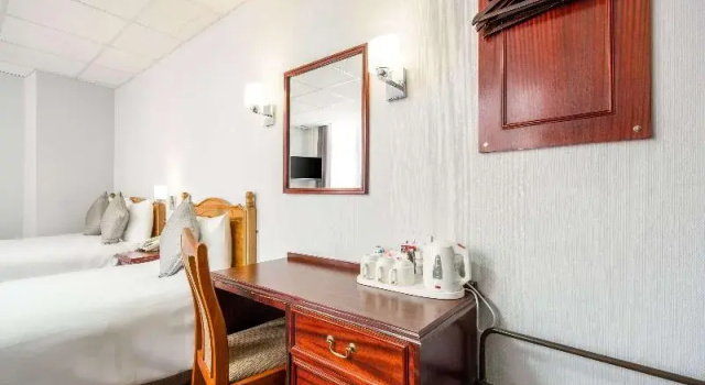 Двухместный номер Standard c 1 комнатой Comfort Inn Birmingham