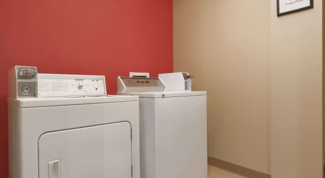 Ramada by Wyndham Raleigh, Book Hotel Raleigh Raleigh-Durham Metropolitan Area