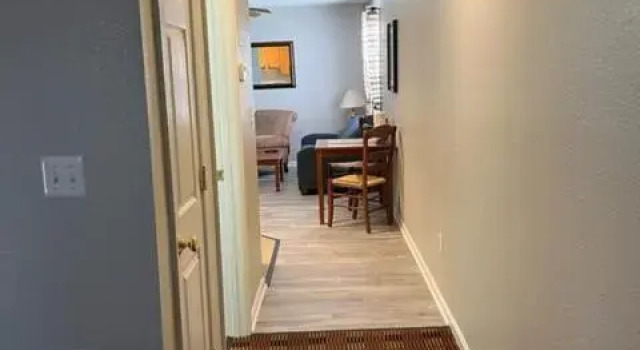 Люкс Eastside Suites