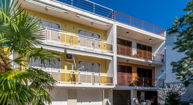Beautiful Apartment in Selce With Wifi and 2 Bedrooms, Забронировать Апартаменты/квартира Сельце Приморско-Горанская жупания