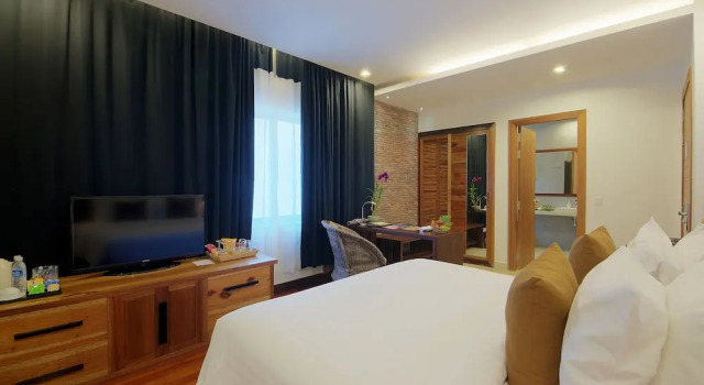 Двухместный полулюкс с балконом Nita By Vo Luxury Hotel