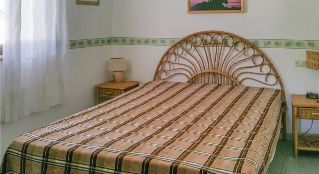 Beautiful Apartment in Specchiolla With 2 Bedrooms and Wifi, Buchen Sie Ferienwohnung Specchiolla Itria-Tal