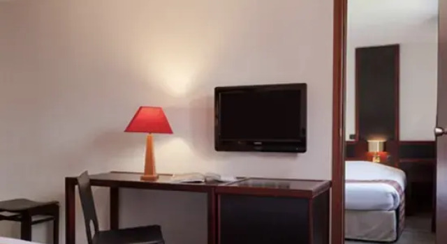 Семейный номер Standard The Originals City, Hôtel Castel Burgond, Dijon Ouest