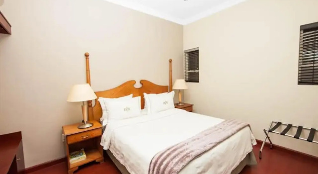 Двухместная студия Vetho 2 Apartments OR Tambo Airport