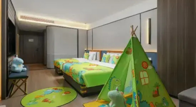 Семейный тент PHIREN Hotel (Xincheng Rd, Muping, Ninghai High School, Yantai)