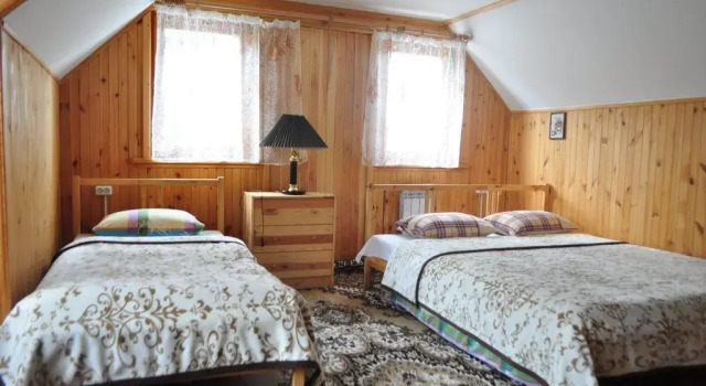 Friday Guest House on Baikal, Prenota Affittacamere Hotel a Irkutsk Region con parcheggio, Parcheggio