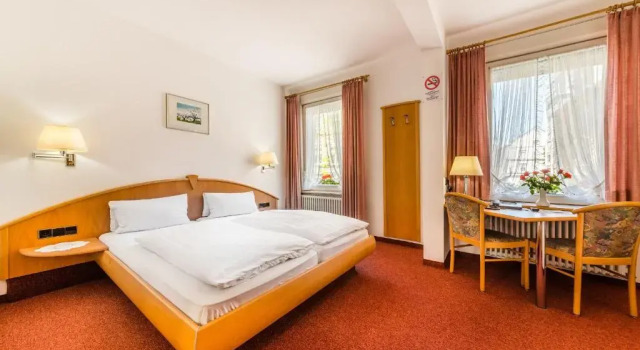 Номер Standard Hotel Goldener Sternen