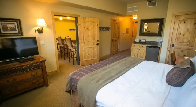 Номер Standard Amazing Mountain Views and Full Kitchen by RedAwning - Save 20% on 7+ Nights!