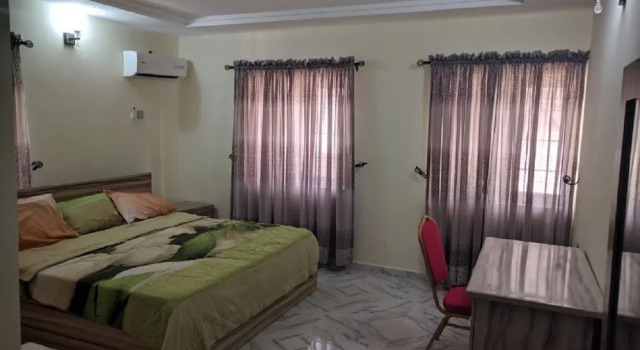 Номер Executive Crown Apartments Extended Stay Suites