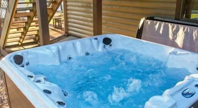 Коттедж Hot Tub, Fire Pit, Awesome Loft & Amazing Views!