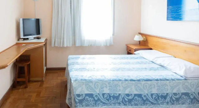Трёхместный номер Economy VOA Plazza Hotel