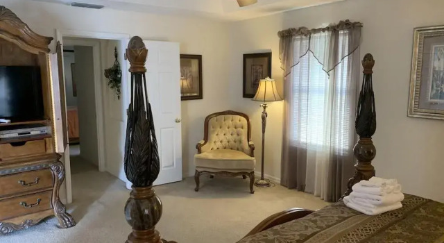 Emerald Island Resort Six-bedroom